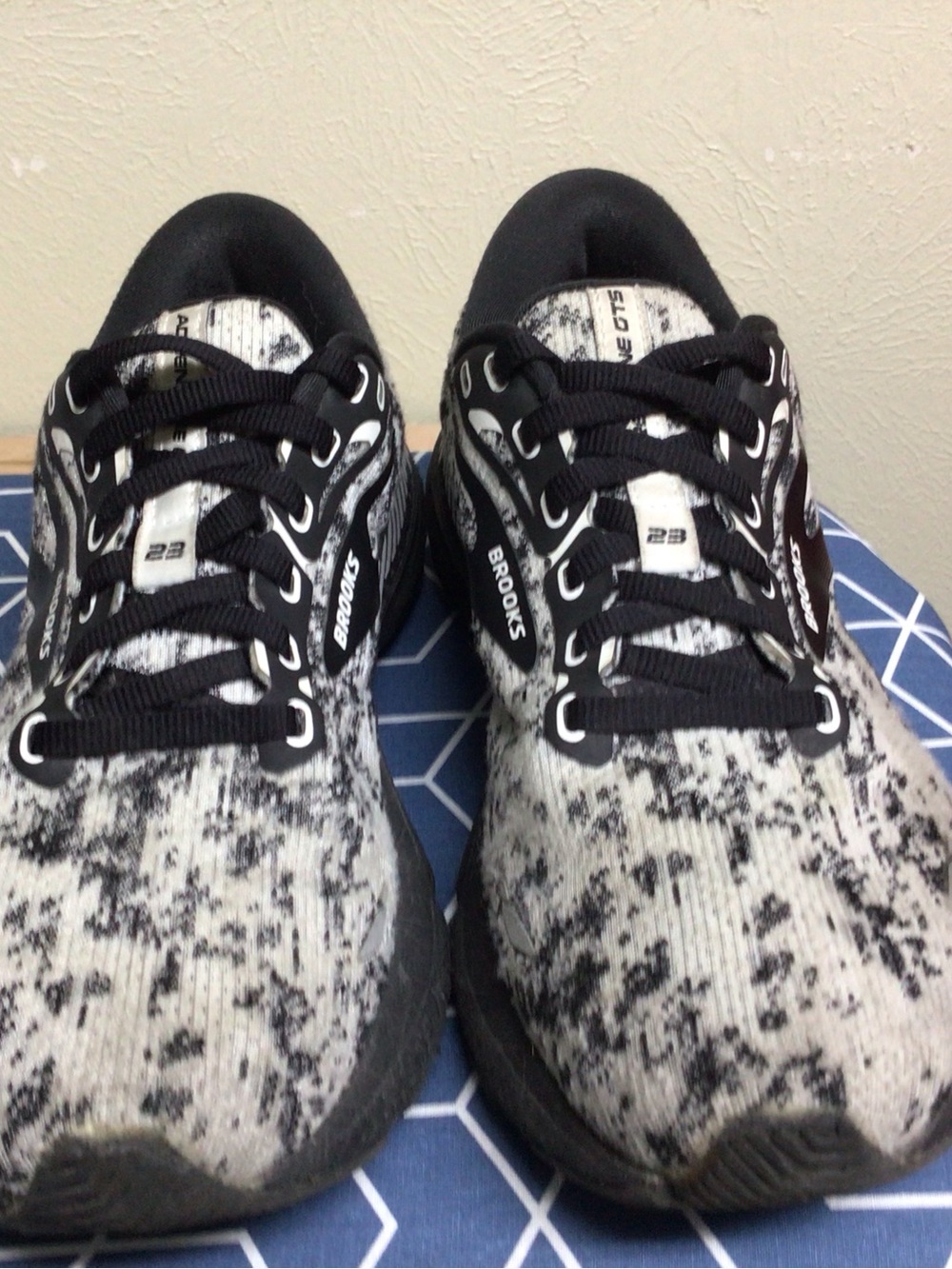 Brooks Black and White Athletic Running Shoes